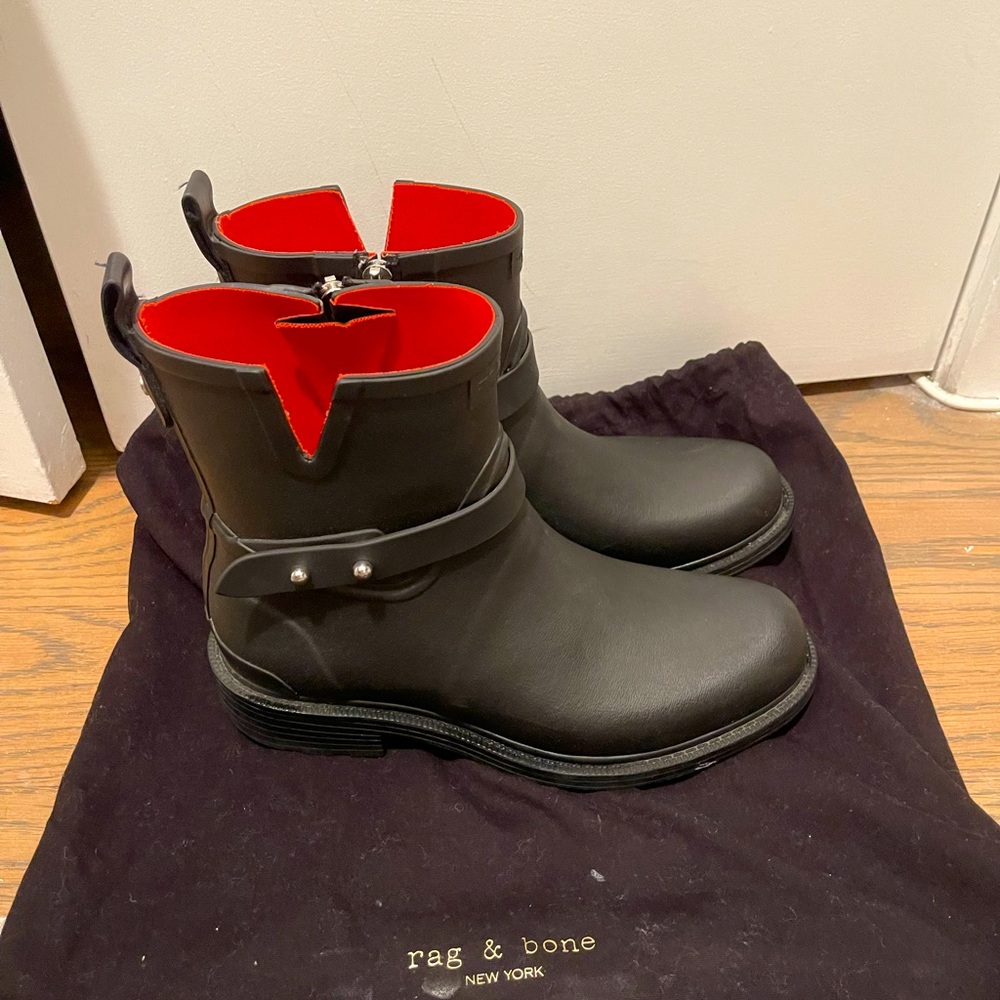 Rag & Bone Moro Rain Boot - Black with red lining